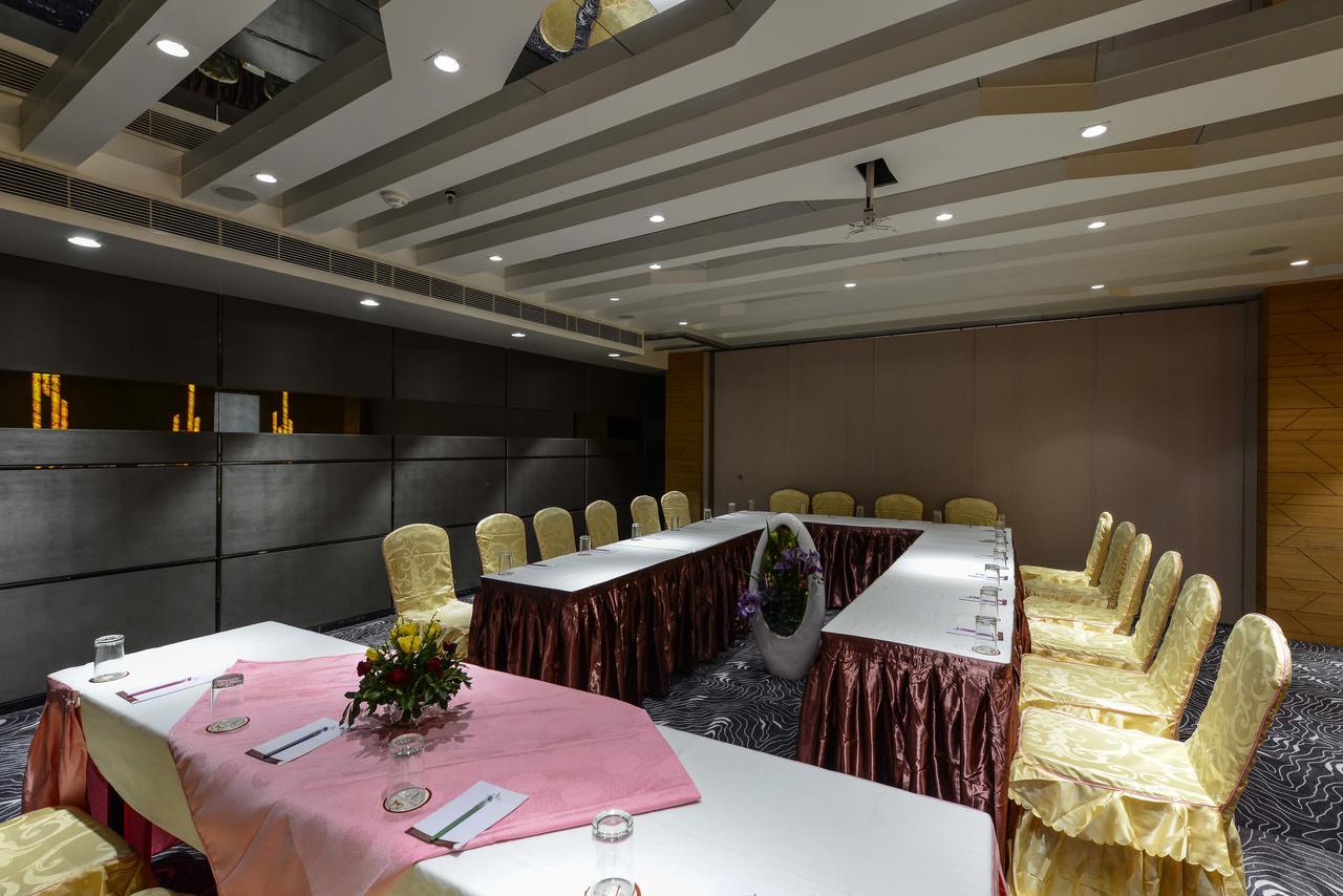 Hotel Atishay Μποπάλ Εξωτερικό φωτογραφία